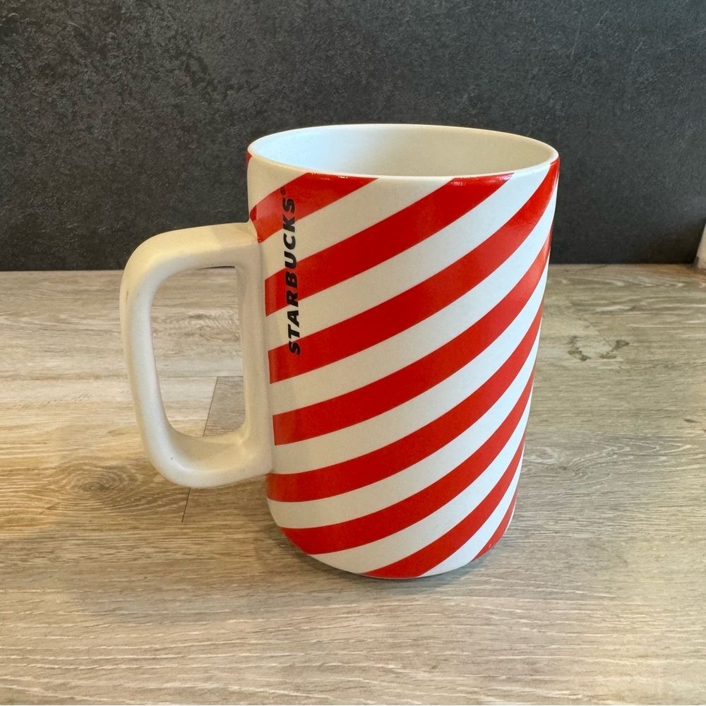 Starbucks 2018 Holiday Red & White Candy Cane Stripped Christmas Mug with Santa